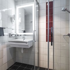 Отель Thon Hotel Nordlys Норвегия, Бодо - отзывы, цены и фото номеров - забронировать отель Thon Hotel Nordlys онлайн ванная фото 2