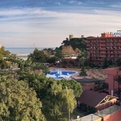 Отель Fuengirola Beach Apartamentos Turisticos пляж