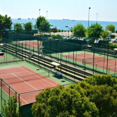 Ataköy Marina Hotel Турция, Стамбул - 6 отзывов об отеле, цены и фото номеров - забронировать отель Ataköy Marina Hotel онлайн спортивное сооружение