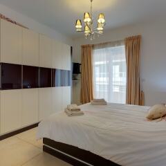 Отель Stunning Seafront Lux Apt wt Pool, Upmarket Area Мальта, Слима - отзывы, цены и фото номеров - забронировать отель Stunning Seafront Lux Apt wt Pool, Upmarket Area онлайн комната для гостей фото 4