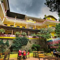 SapaAubergeDangtrung Hotel бассейн