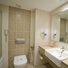 Отель Trendy Side Beach - All Inclusive - Adults Only ванная