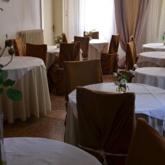 Отель Terme Regina Villa Adele Италия, Абано-Терме - отзывы, цены и фото номеров - забронировать отель Terme Regina Villa Adele онлайн помещение для мероприятий фото 2
