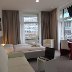 Select Hotel Berlin Gendarmenmarkt фото 7