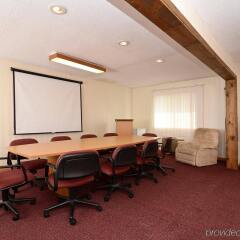 Отель Americas Best Value Inn Effingham