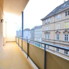 Апартаменты Vienna Residence Classy Apartment for 2 People Right in the Center of Vienna Вена балкон