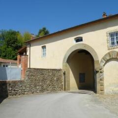 Отель Agriturismo Fattoria Di Gragnone Ареццо парковка