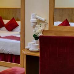 Отель Best Western London Highbury сейф в номере