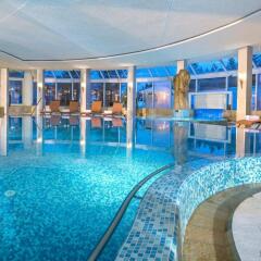 Отель Krumers Alpin Resort & Spa бассейн