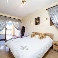Отель Mike & Lenos Tsoukkas Seafront Villas Кипр, Протарас - отзывы, цены и фото номеров - забронировать отель Mike & Lenos Tsoukkas Seafront Villas онлайн комната для гостей