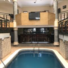 Отель Pentagon Luxury Suites Enugu Нигерия, Энугу - отзывы, цены и фото номеров - забронировать отель Pentagon Luxury Suites Enugu онлайн бассейн