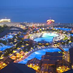 Limak Lara Deluxe Hotel & Resort балкон