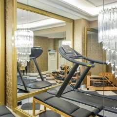 Отель Maison Astor Paris, Curio Collection by Hilton фитнесс-зал