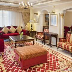 Отель Crowne Plaza Abu Dhabi ОАЭ, Абу-Даби - отзывы, цены и фото номеров - забронировать отель Crowne Plaza Abu Dhabi онлайн интерьер отеля