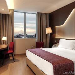 DoubleTree by Hilton Hotel Yerevan City Centre комната для гостей фото 4