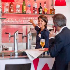 Отель ibis Barcelona Meridiana гостиничный бар фото 3