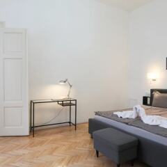Апартаменты Wenceslas Apartment for 10 with AC фото 17