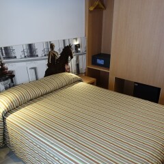 Отель Hostal Cervelo комната для гостей фото 3