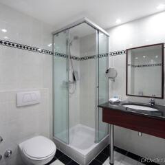 Отель Holiday Inn Schumann Брюссель ванная