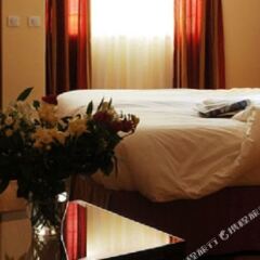 Suprabha Residency in Kalasa, India from 64$, photos, reviews - zenhotels.com guestroom