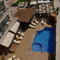 Hotel Berlin Beach бассейн фото 2