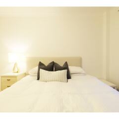 Отель Bright and Spacious Flat in London - Sleeps 4 комната для гостей фото 5