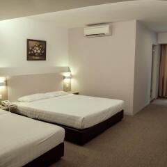 VIP Hotel комната для гостей