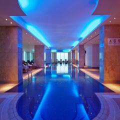 Отель Hilton Baku бассейн фото 3