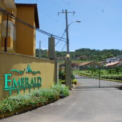 Отель Palm View At The Emerald Estate Gated парковка