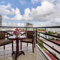 Отель Hue Crown Boutique Hotel Вьетнам, Хюэ - отзывы, цены и фото номеров - забронировать отель Hue Crown Boutique Hotel онлайн балкон