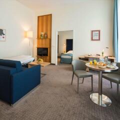 HiLight Suites Hotel в номере фото 2
