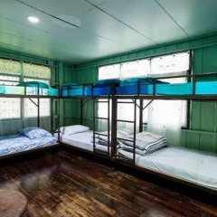 Отель Kidthung Cottage бассейн