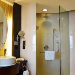 Отель Grand Skylight Garden Hotel Shenzhen Китай, Шэньчжэнь - отзывы, цены и фото номеров - забронировать отель Grand Skylight Garden Hotel Shenzhen онлайн ванная