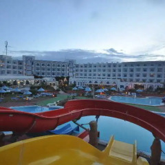 Отель Primalife Skanes Thalasso Монастир бассейн