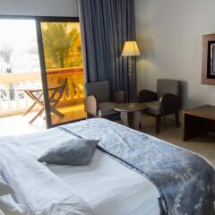 Отель Beach Resort by Bin Majid Hotels & Resorts удобства в номере фото 2