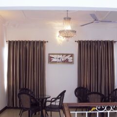 Kingsbridge Royale Hotel комната для гостей