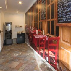 Отель The Alpine Inn & Suites питание