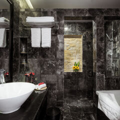 Отель Belle Maison Hadana Hoi An Resort & Spa - managed by H&K Hospitality. ванная