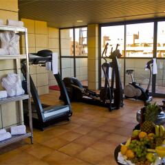 Hotel Valencia Center фитнесс-зал фото 4