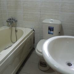 Отель Chisam Suites Annex ванная фото 2