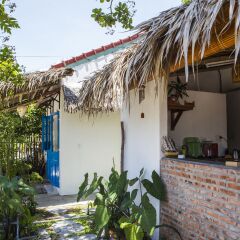Отель Cashew Tree Bungalow парковка