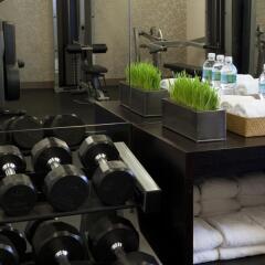 Отель Shelburne Hotel & Suites by Affinia США, Нью-Йорк - 1 отзыв об отеле, цены и фото номеров - забронировать отель Shelburne Hotel & Suites by Affinia онлайн фитнесс-зал