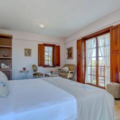 Отель Alaçati Kapari Otel - Special Class Чешме комната для гостей фото 4