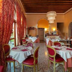 Отель Albergo Antica Corte Marchesini Италия, Кампанья-Лупия - 1 отзыв об отеле, цены и фото номеров - забронировать отель Albergo Antica Corte Marchesini онлайн питание