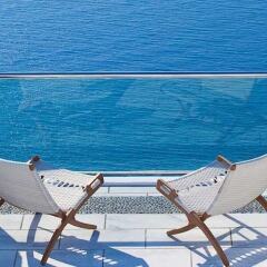 Отель Belvedere Suites бассейн