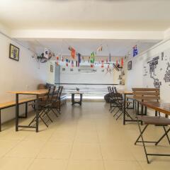 Отель AZ Hanoi Hostel Вьетнам, Ханой - отзывы, цены и фото номеров - забронировать отель AZ Hanoi Hostel онлайн гостиничный бар