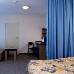 Bonita Hotel Золотые пески комната для гостей фото 3