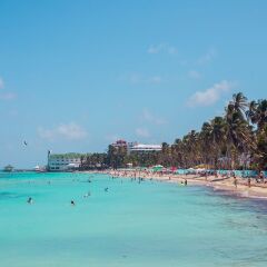 Отель El Viajero San Andres Hostel & Suites Колумбия, Сан-Андрес - отзывы, цены и фото номеров - забронировать отель El Viajero San Andres Hostel & Suites онлайн пляж фото 2
