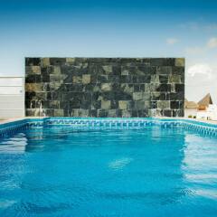 Koox Downtown Family Boutique Hotel бассейн фото 3