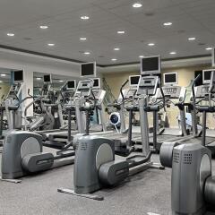 Отель Hilton Dublin Kilmainham фитнесс-зал фото 2